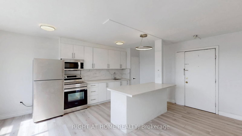 home for lease on 314-896 Eglinton Avenue E