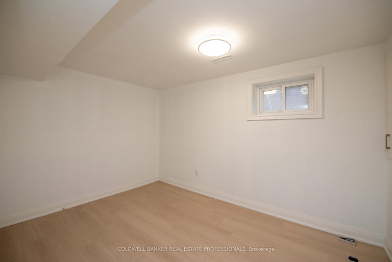 Lower - 8 Nootka Cres, Toronto, M2H 2X6 | Image 3