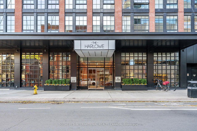 PH06 - 608 Richmond Street W