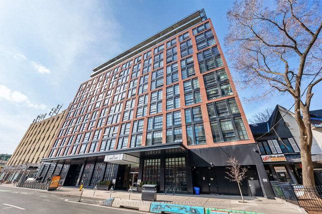 PH06 - 608 Richmond Street W