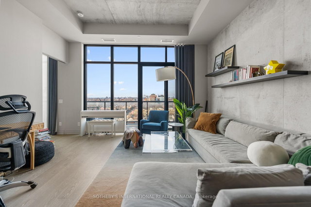 PH06 - 608 Richmond Street W