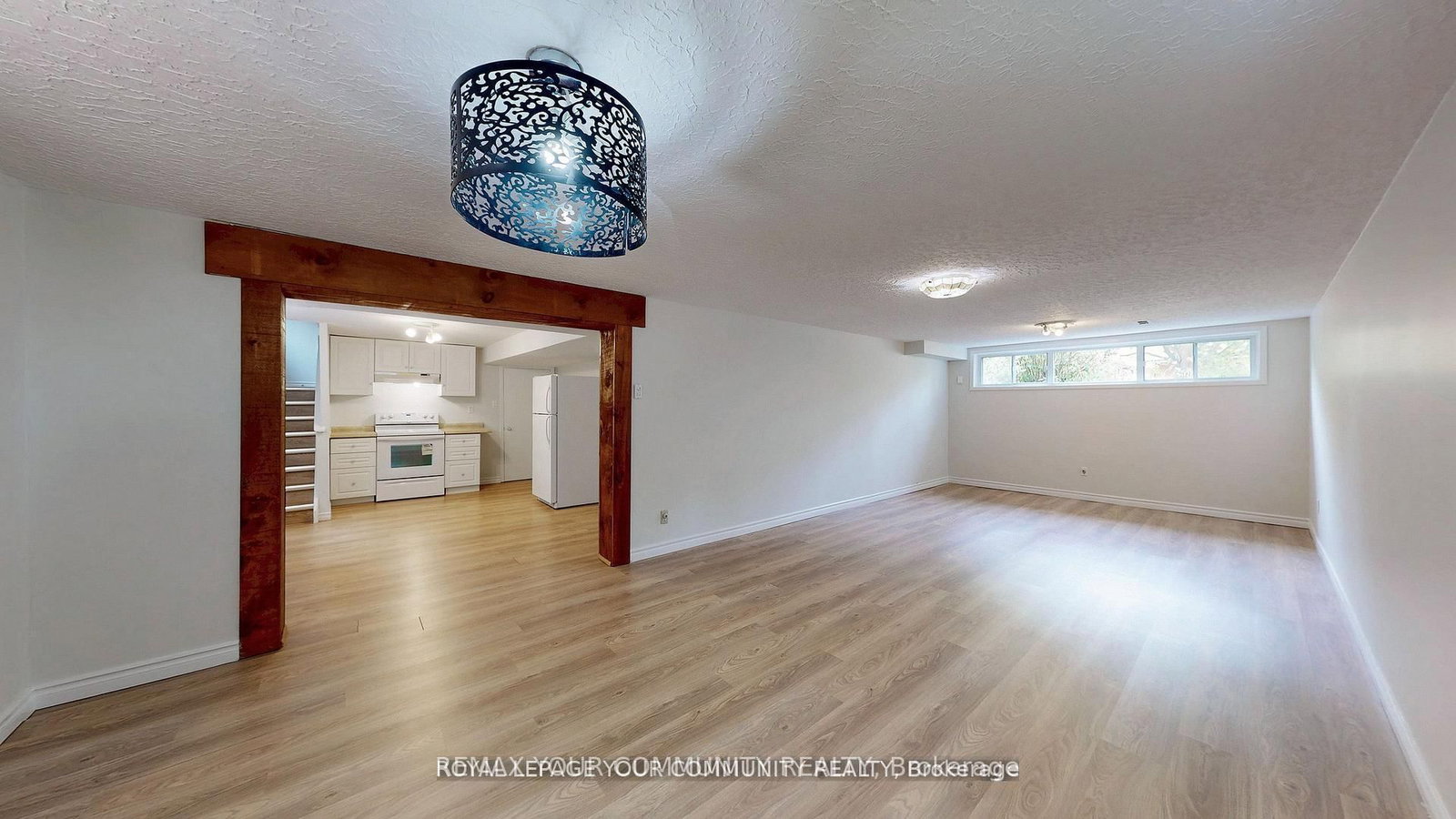 Detached House for sale at 39 Silverview Drive, Toronto, Ontario, M2M 2B5 - Newtonbrook East - MLS: C12963182