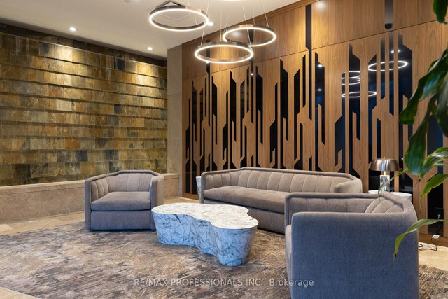 1403 - 5 Northtown Way