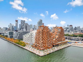 826 - 155 Merchants' Wharf