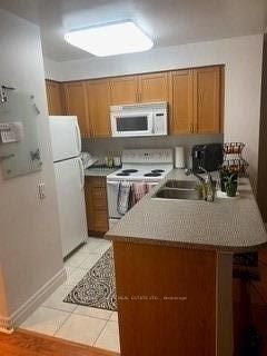 1405 - 21 Hillcrest Avenue