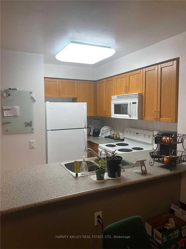 1405 - 21 Hillcrest Avenue