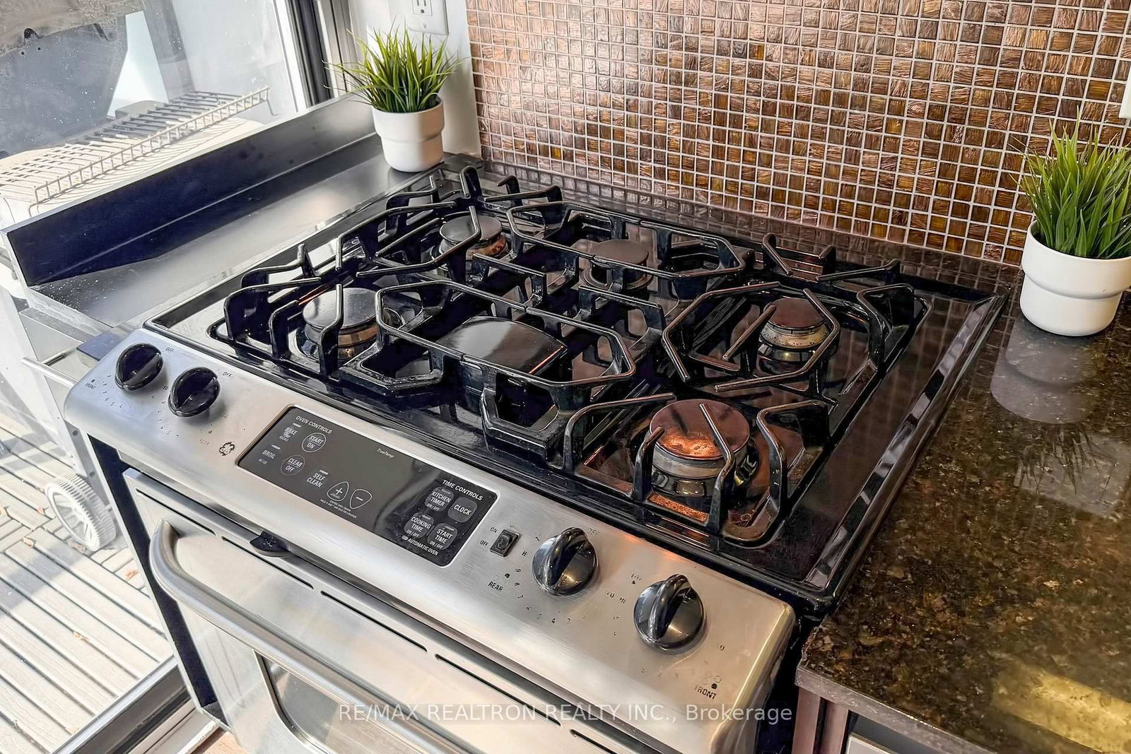 Condo for sale at 408-533 Richmond Street, Toronto, Ontario, M5V 3Y1 - Waterfront Communities C1 - MLS: C12963558