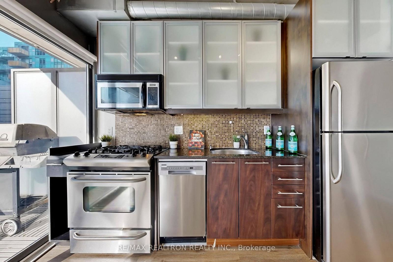 Condo for sale at 408-533 Richmond Street, Toronto, Ontario, M5V 3Y1 - Waterfront Communities C1 - MLS: C12963558