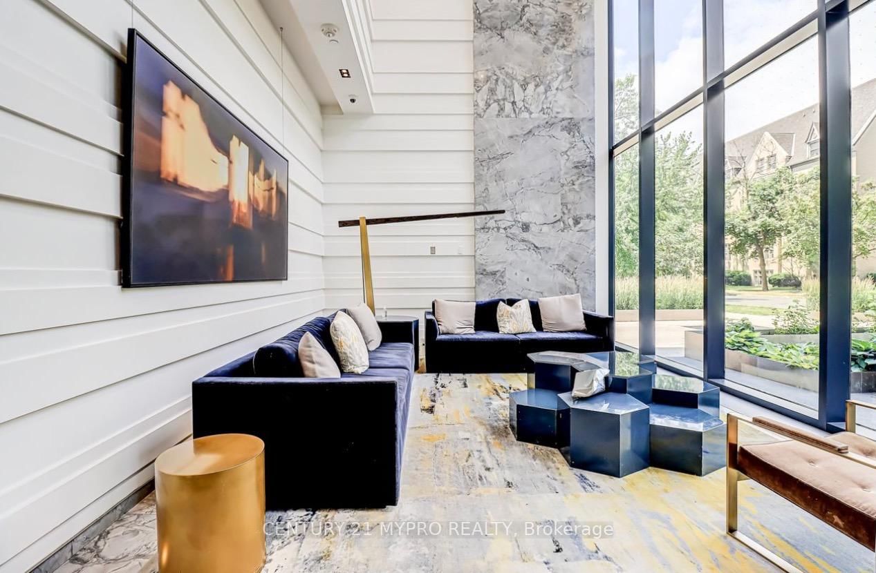 57 St Joseph Street, Unit 612 - Photo 3