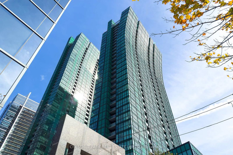 home for lease on 2709-11 Bogert Avenue