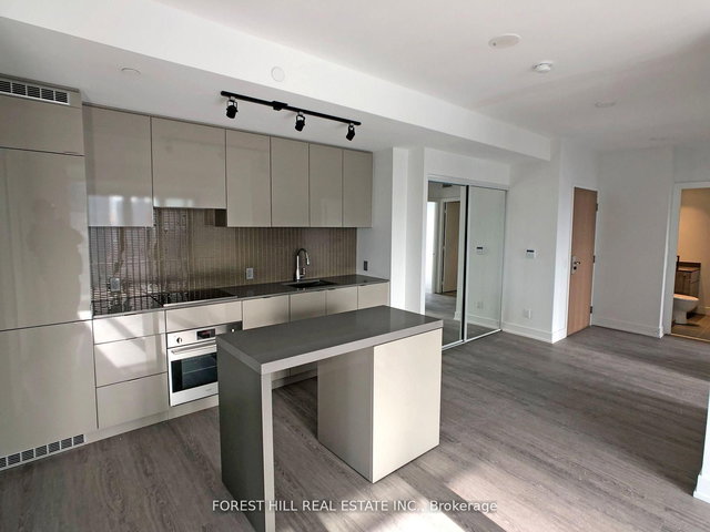 1911 - 7 Grenville Street