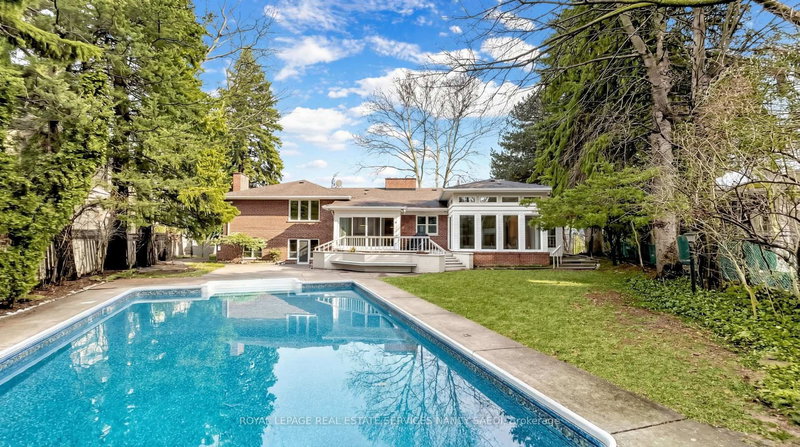 2 Colvestone Rd, Toronto, M2L 1X3 | Image 2
