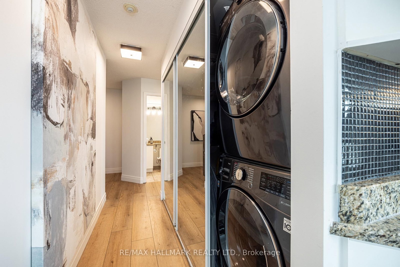 Condo for sale at 1120-231 Fort York Boulevard, Toronto, Ontario, M5V 1B2 - Niagara - MLS: C12964232