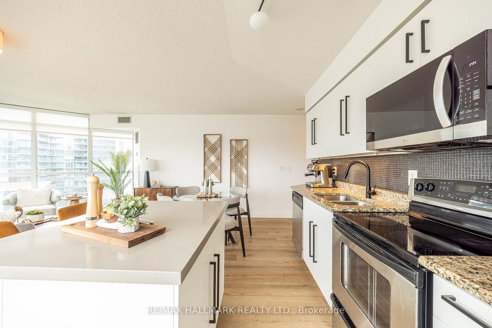 Condo for sale at 1120-231 Fort York Boulevard, Toronto, Ontario, M5V 1B2 - Niagara - MLS: C12964232