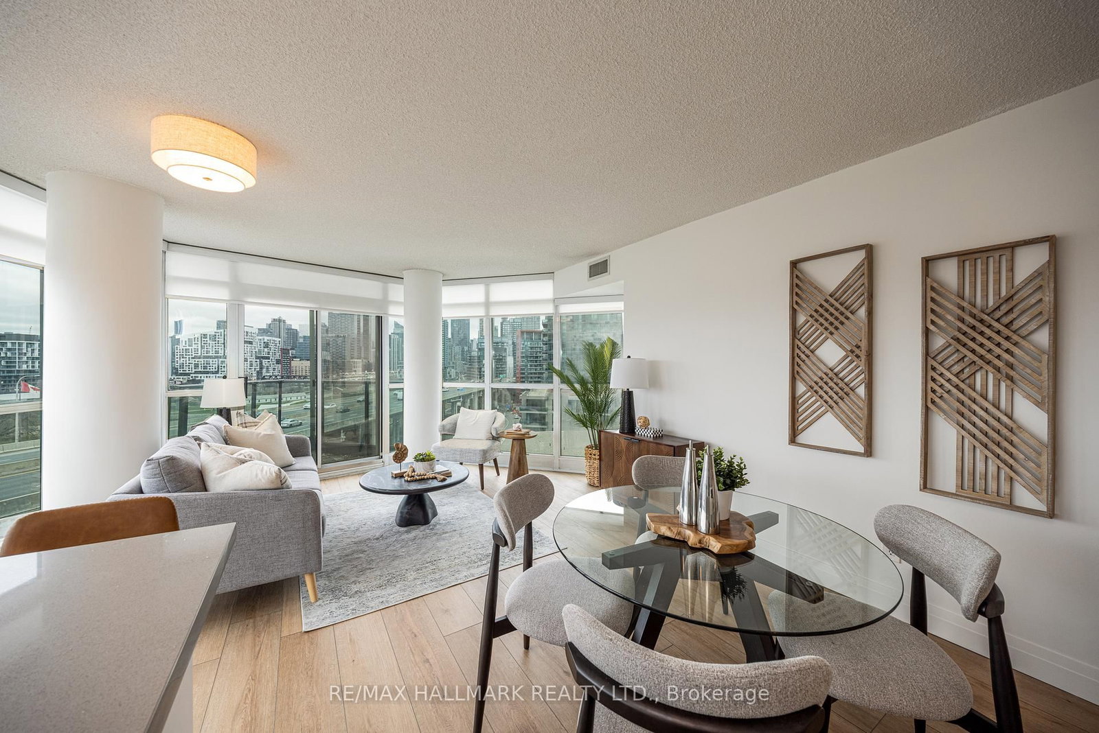 Condo for sale at 1120-231 Fort York Boulevard, Toronto, Ontario, M5V 1B2 - Niagara - MLS: C12964232