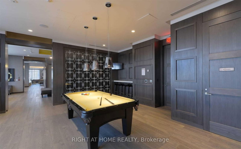 2512 - 300 Front St W, Toronto, M5V 0E9 | Image 3