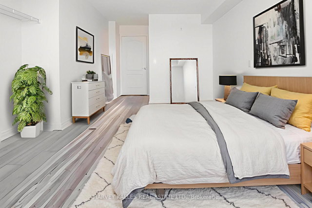 803 - 1030 Sheppard Avenue W