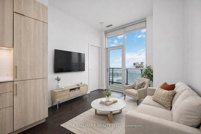 3203 - 50 Ordnance Street