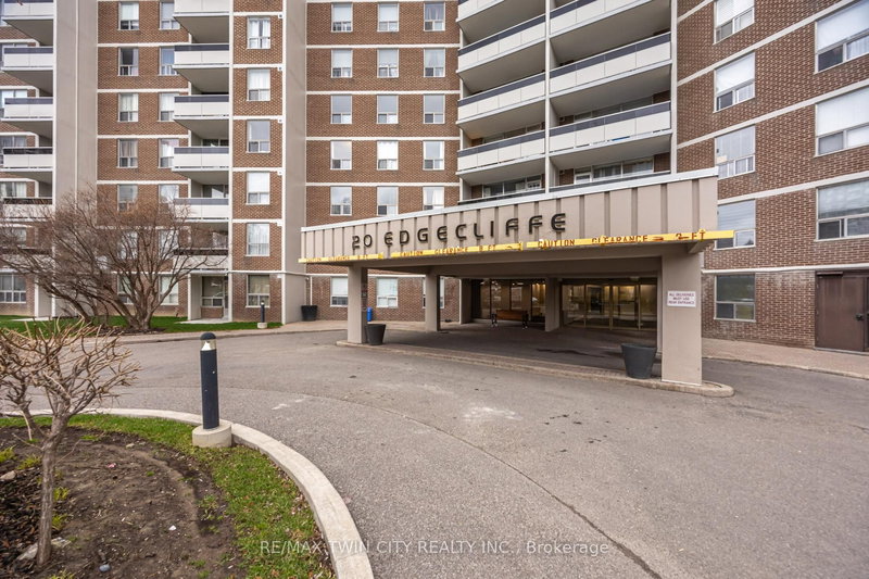 #304 - 20 Edgecliff Gfwy, Toronto, M3C 3A4 | Image 2