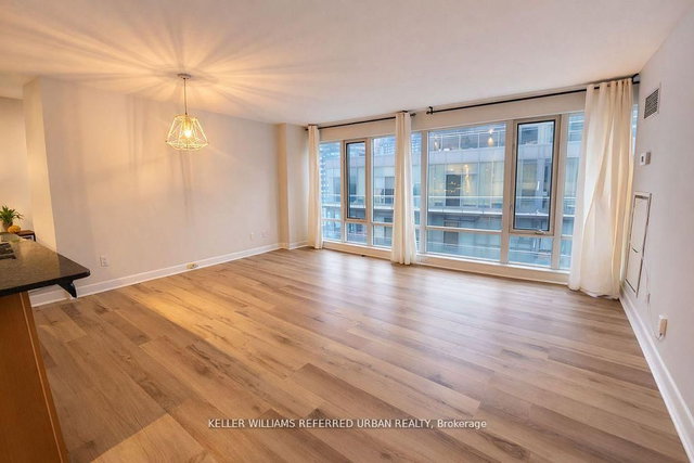 2213 - 210 Victoria Street