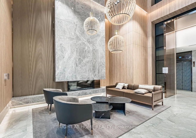 3009 - 252 Church Street