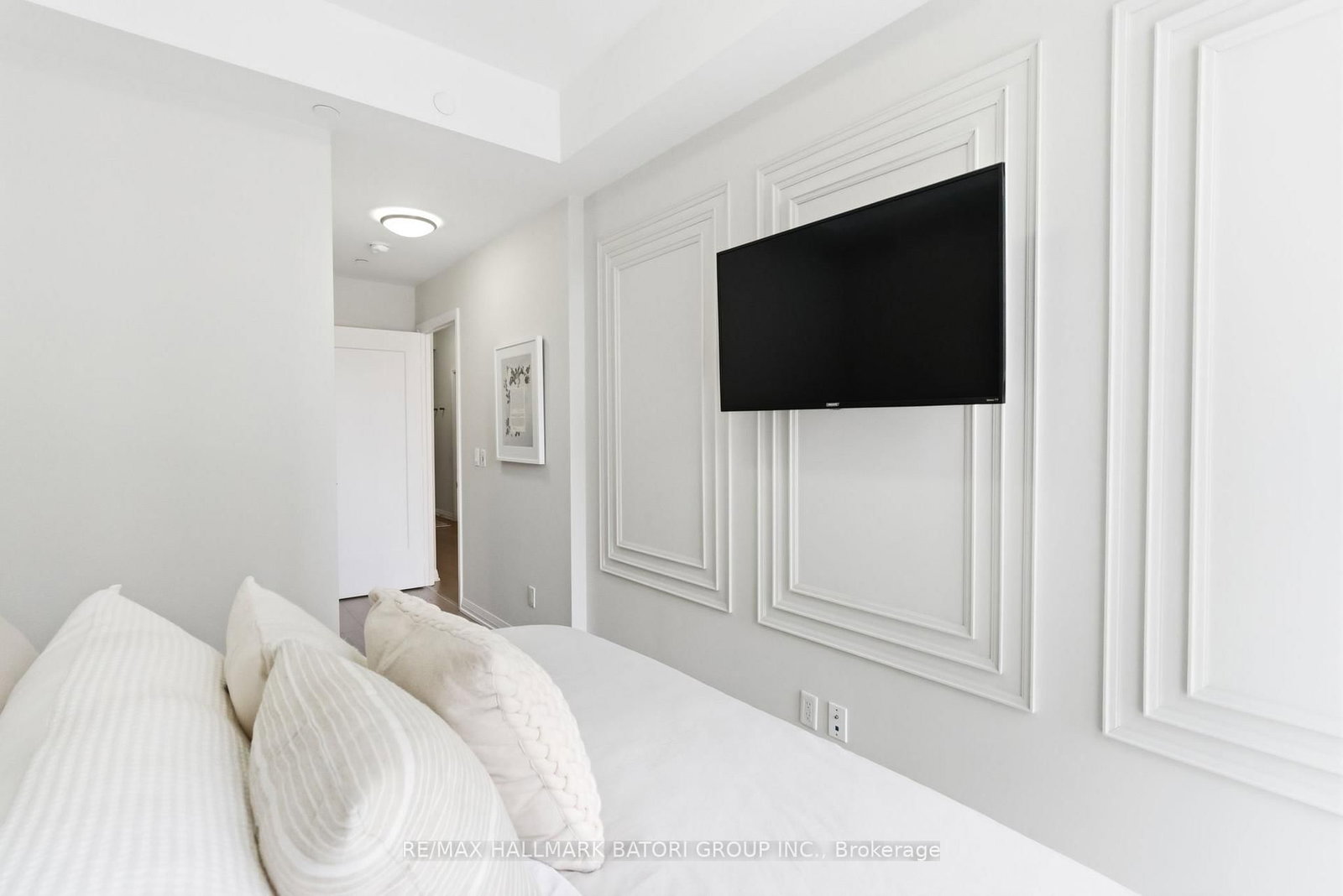 Condo for sale at 217-101 Erskine Avenue, Toronto, Ontario, M4P 1Y5 - Mount Pleasant West - MLS: C12964790