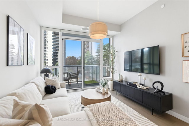 217 - 101 Erskine Avenue