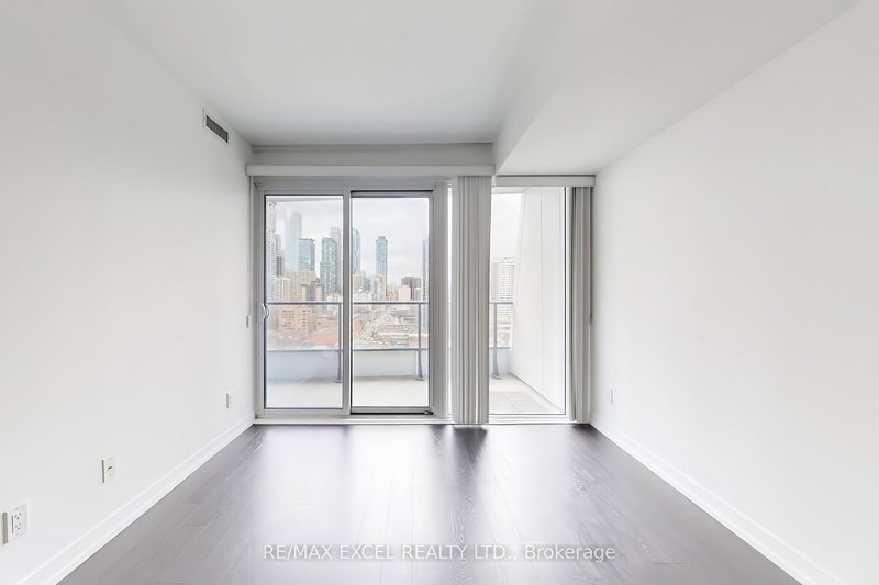 1908 - 85 Wood St, Toronto, M4Y 0E8 | Image 3