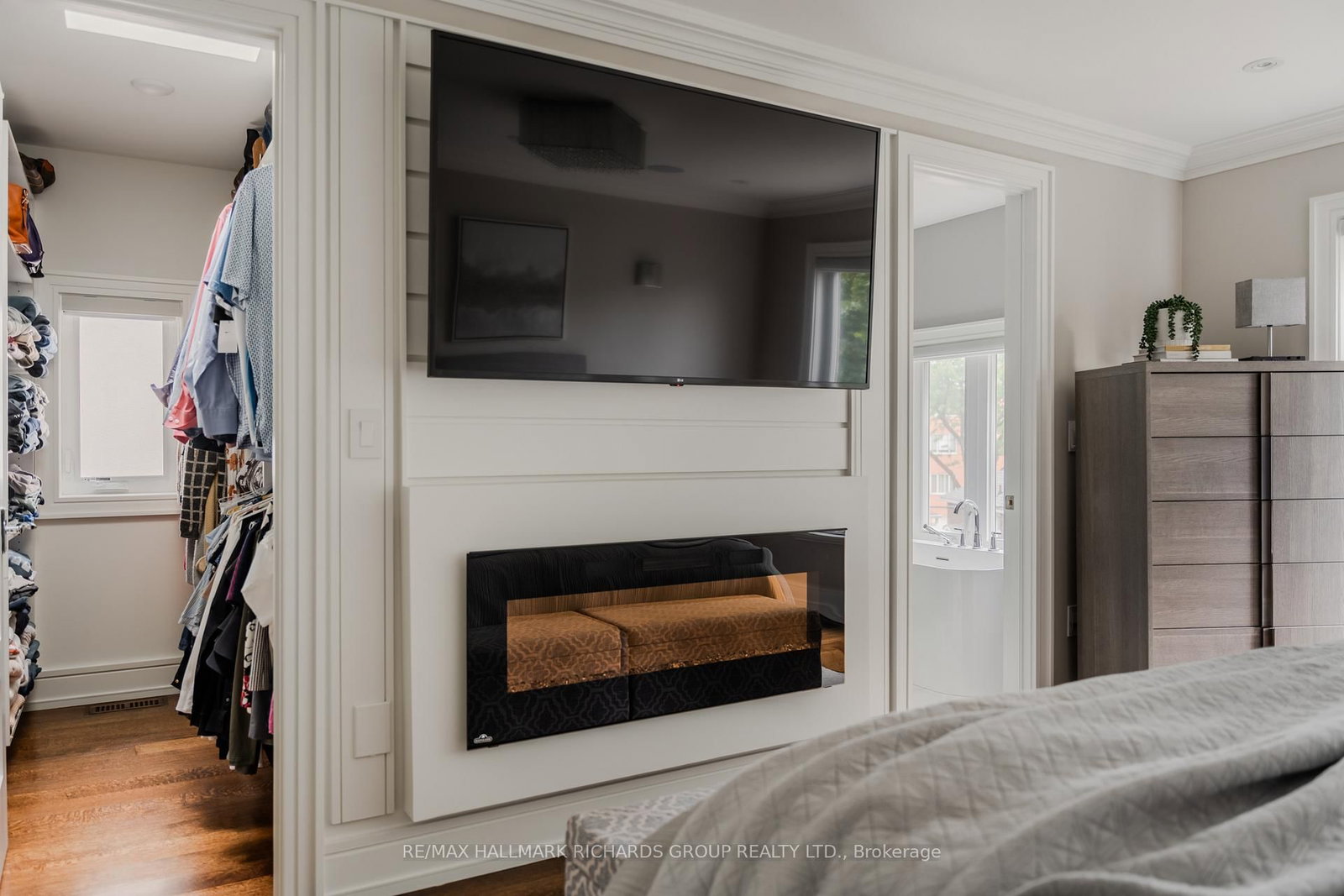 Detached House for sale at 77 Randolph Road, Toronto, Ontario, M4G 3S1 - Leaside - MLS: C12964960