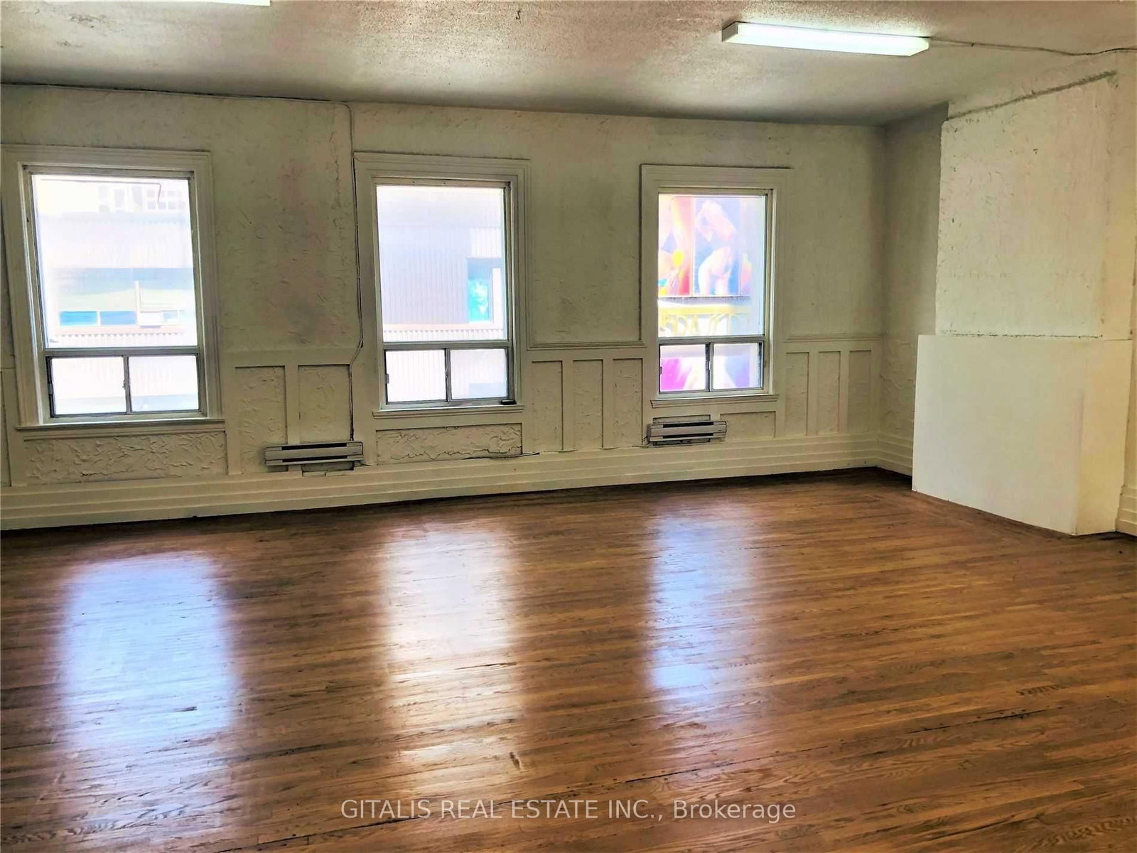 750 Yonge Street, Unit 200 - Photo 4