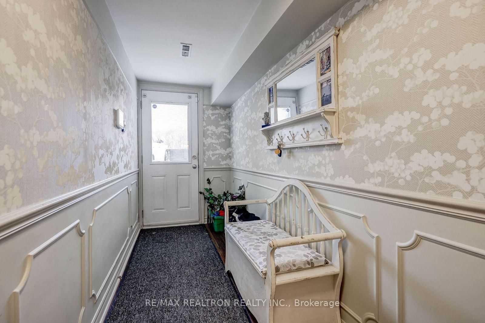 Detached House for sale at 15 Willimart Court, Toronto, Ontario, M2M 1G5 - Newtonbrook West - MLS: C12965168