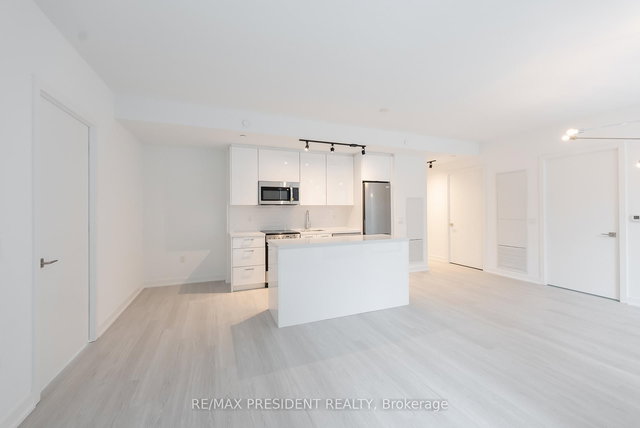 302 - 284 King Street