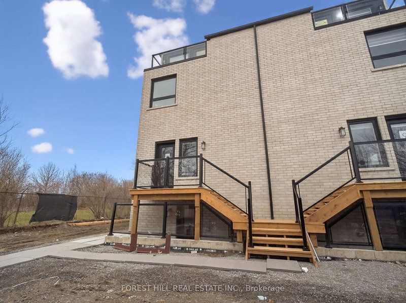 C - 42 Chatfield Dr, Toronto, M3B 1K5 | Image 2