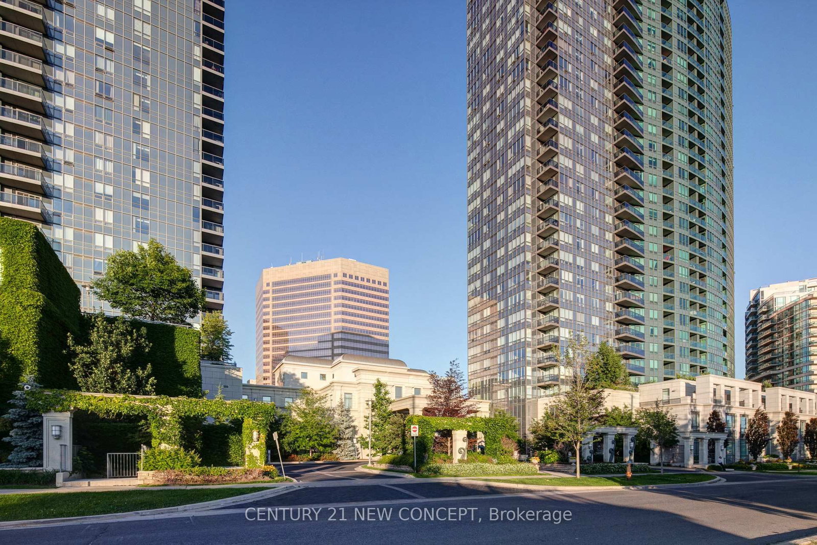 Condo for sale at 1907-15 Greenview Avenue, Toronto, Ontario, M2M 4M7 - Newtonbrook West - MLS: C12965380