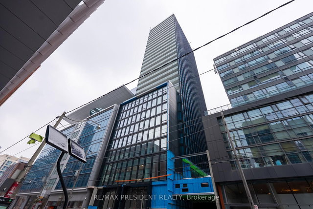 703 - 284 King Street E