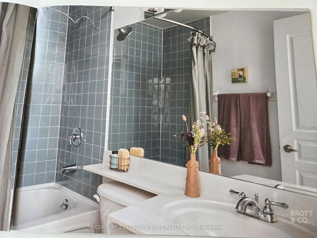 706 - 438 RICHMOND Street W