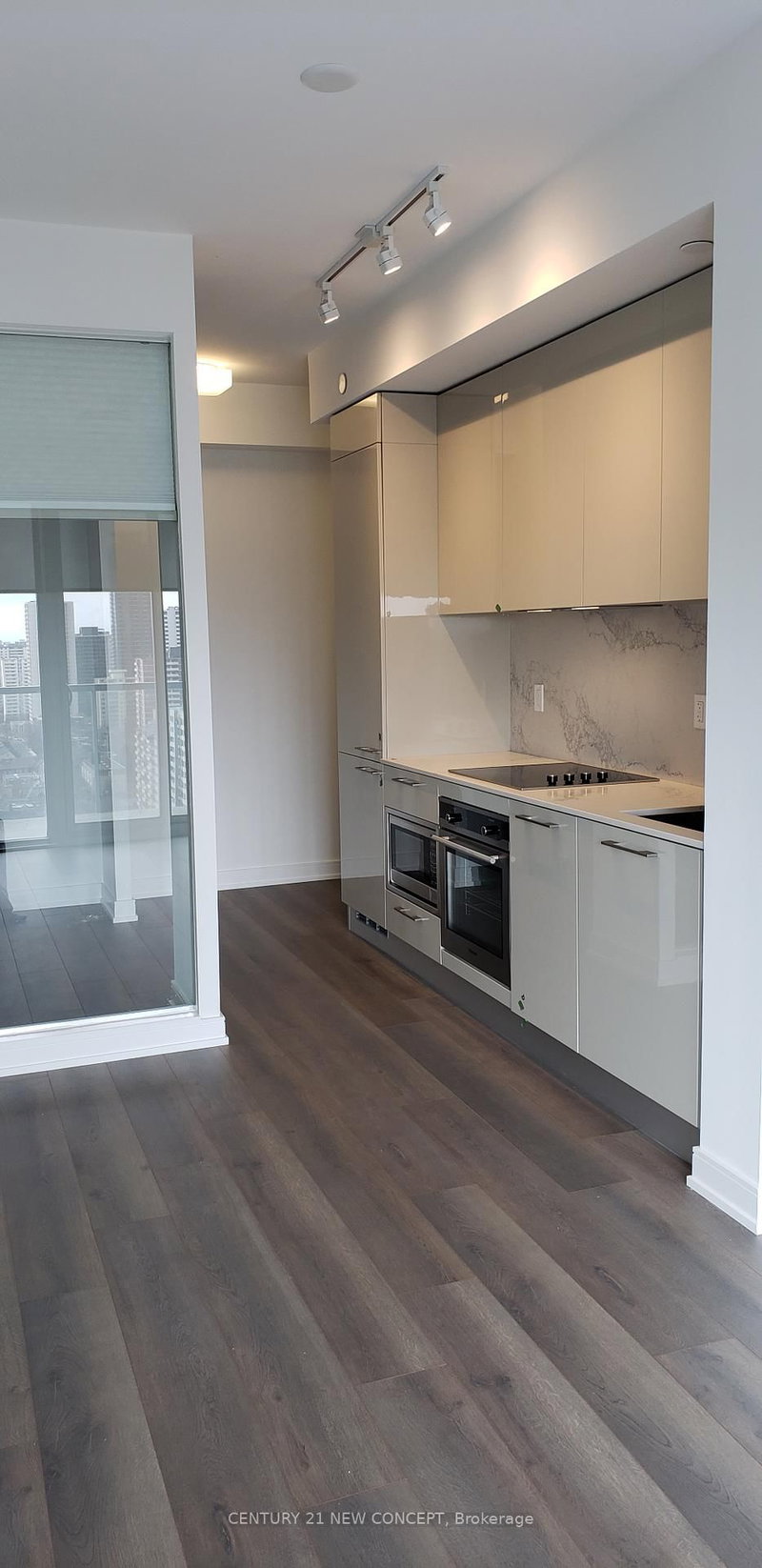 home for lease on 2304-3 Gloucester Street