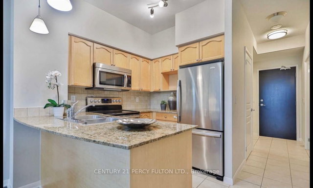 3408 - 18 Yonge Street