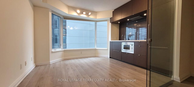 605 - 155 Yorkville Avenue