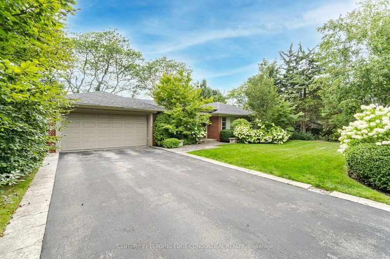 96 Laurentide Dr, Toronto, M3A 3E5 | Image 2