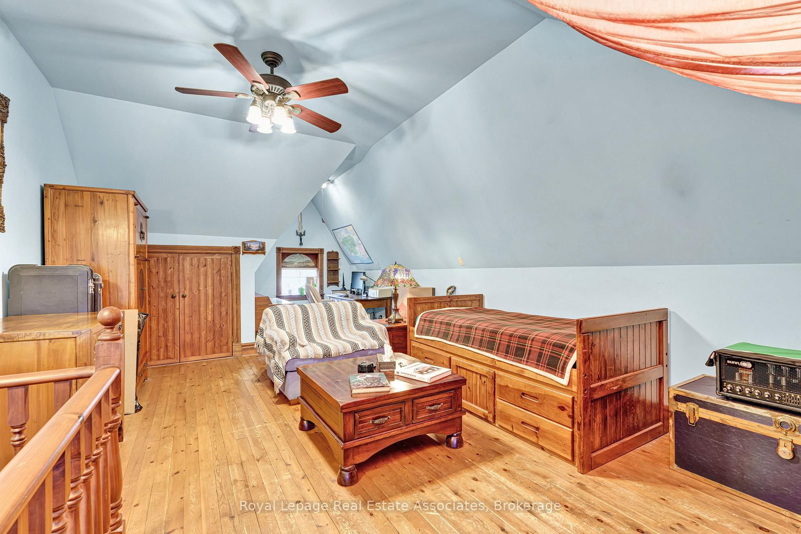 Listing Image 22