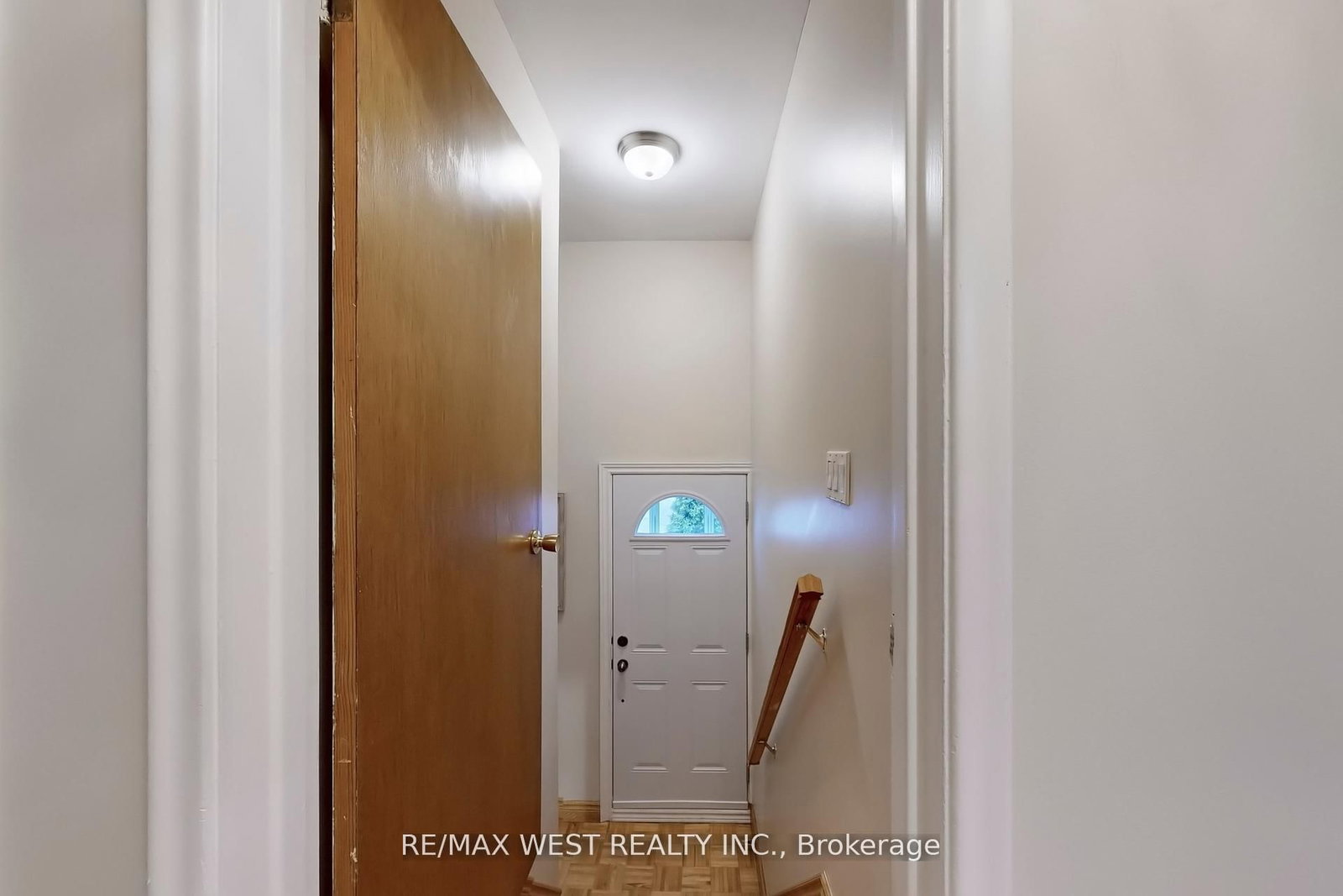 Detached House for sale at 53 Wedgewood Drive, Toronto, Ontario, M2M 2H4 - Newtonbrook East - MLS: C12966642