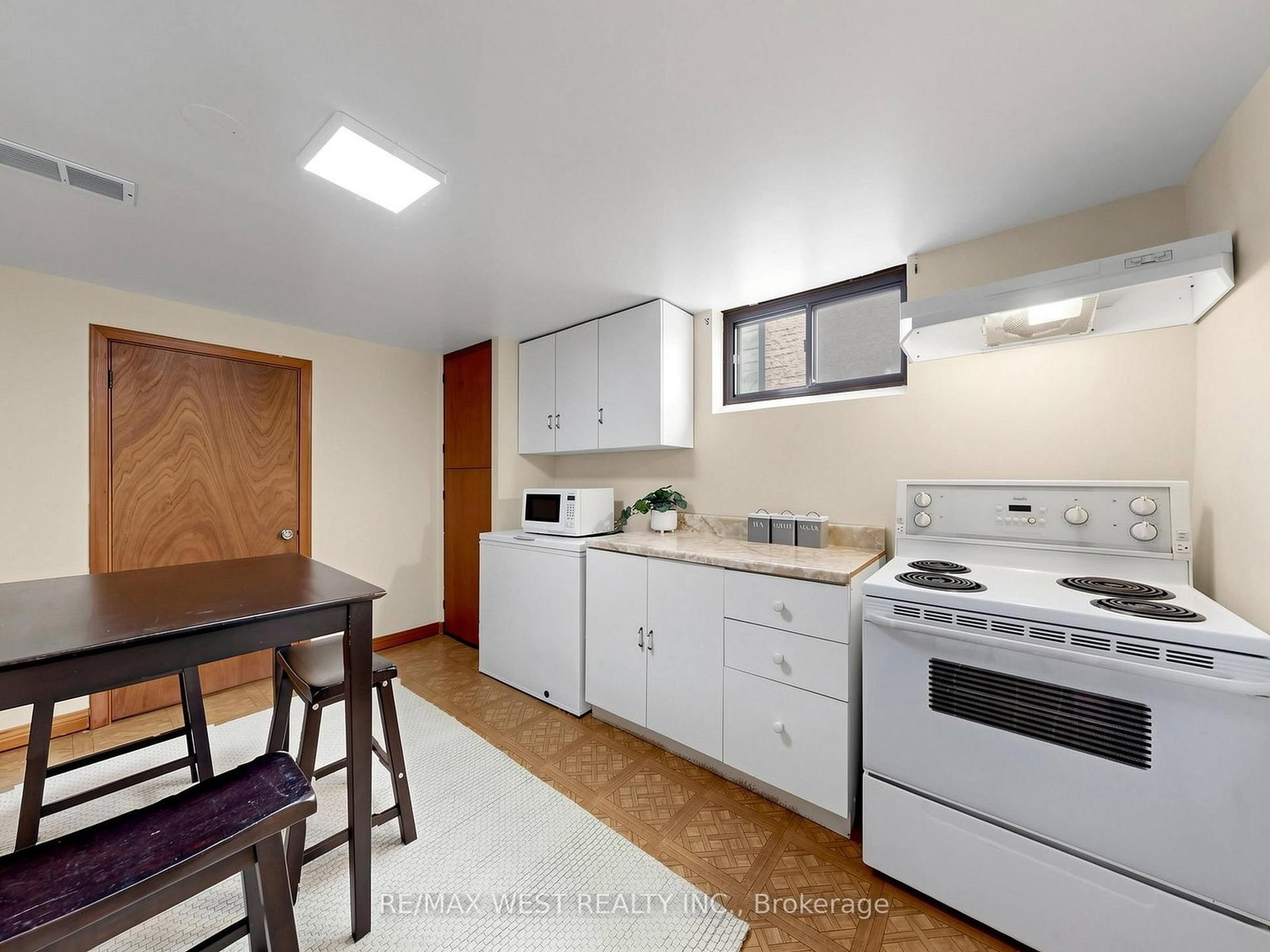 Detached House for sale at 53 Wedgewood Drive, Toronto, Ontario, M2M 2H4 - Newtonbrook East - MLS: C12966642