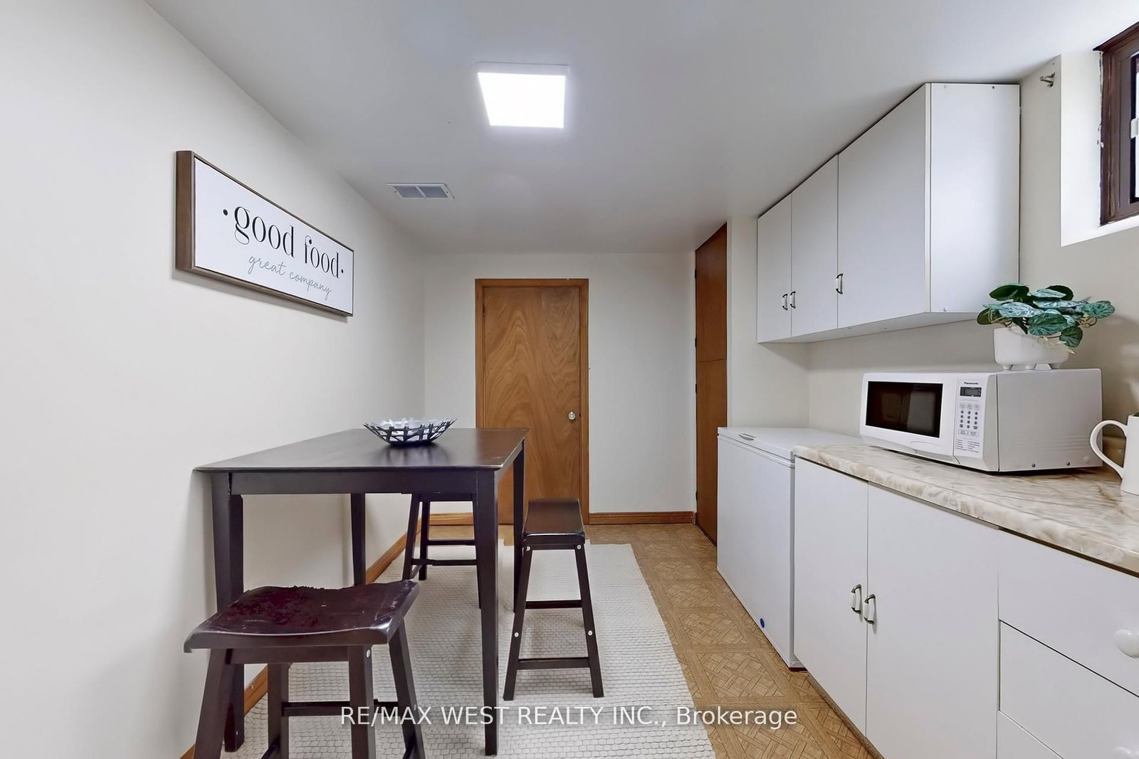 Detached House for sale at 53 Wedgewood Drive, Toronto, Ontario, M2M 2H4 - Newtonbrook East - MLS: C12966642