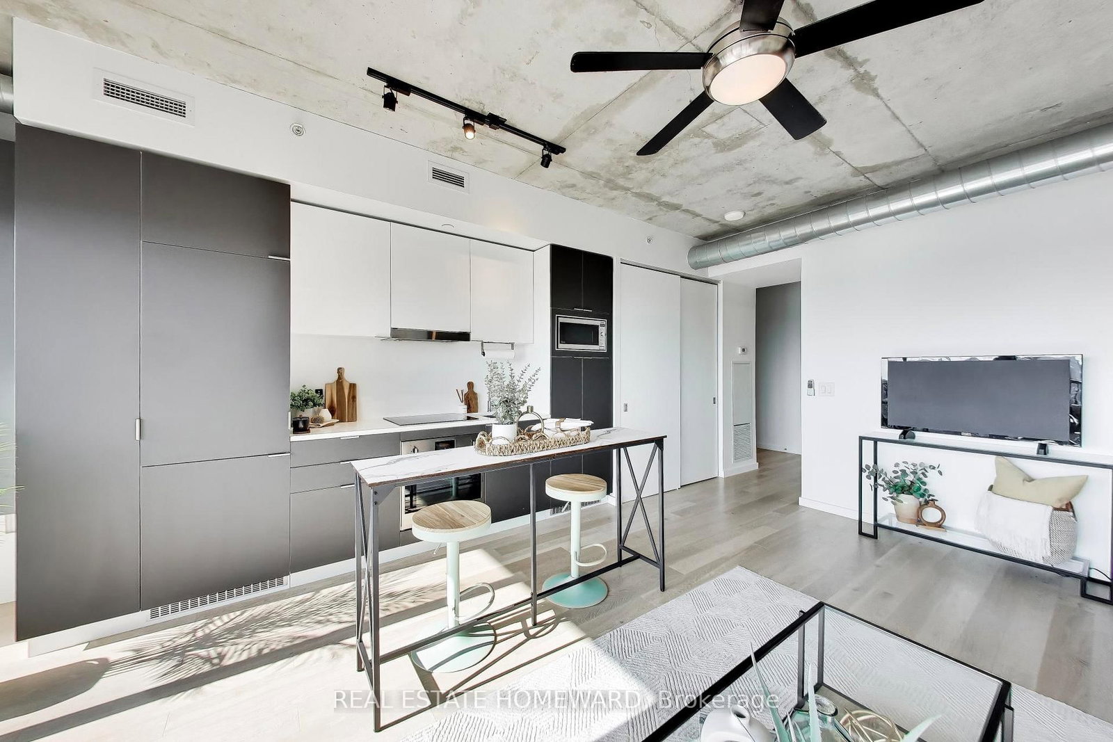 Condo for sale at 1011-170 Bayview Avenue, Toronto, Ontario, M5A 0M4 - Moss Park - MLS: C12966724