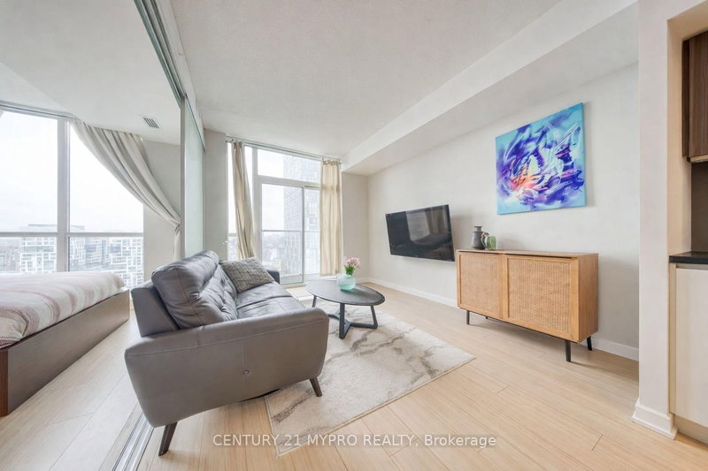 2611 - 85 Queens Wharf Rd, Toronto, M5V 0J9 | Image 2