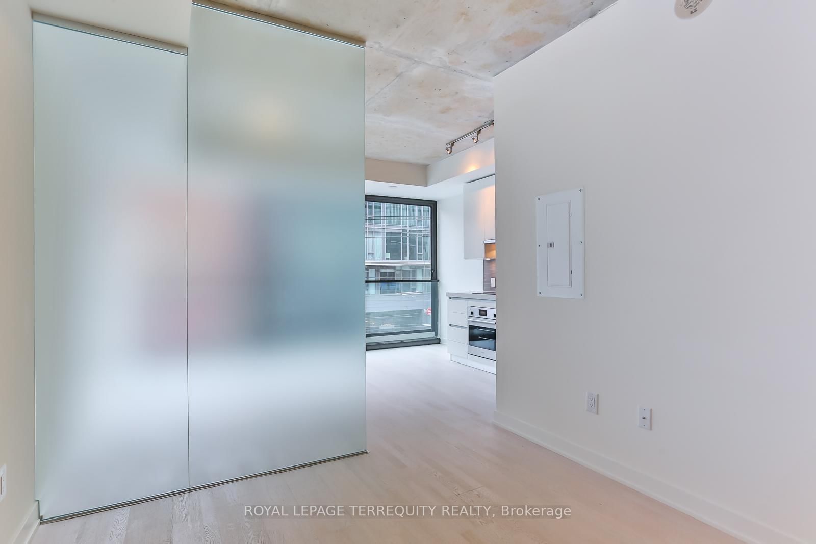 Condo for sale at 215-629 King Street, Toronto, Ontario, M5V 0G9 - Waterfront Communities C1 - MLS: C12966906