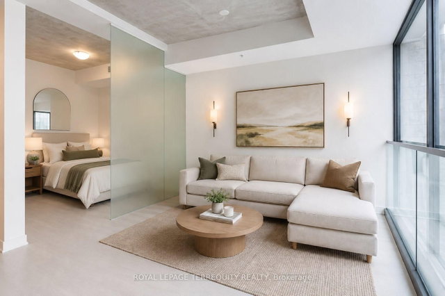 215 - 629 King Street W