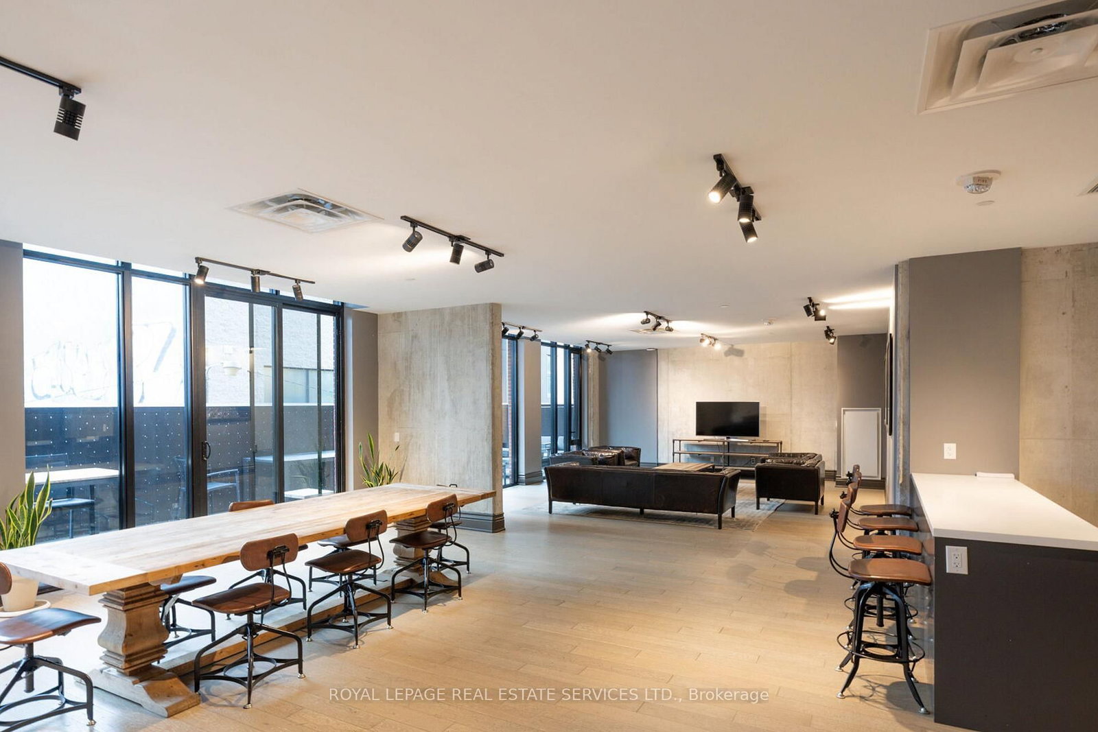 Condo for sale at 1311-608 Richmond Street, Toronto, Ontario, M5V 0N9 - Waterfront Communities C1 - MLS: C12966950