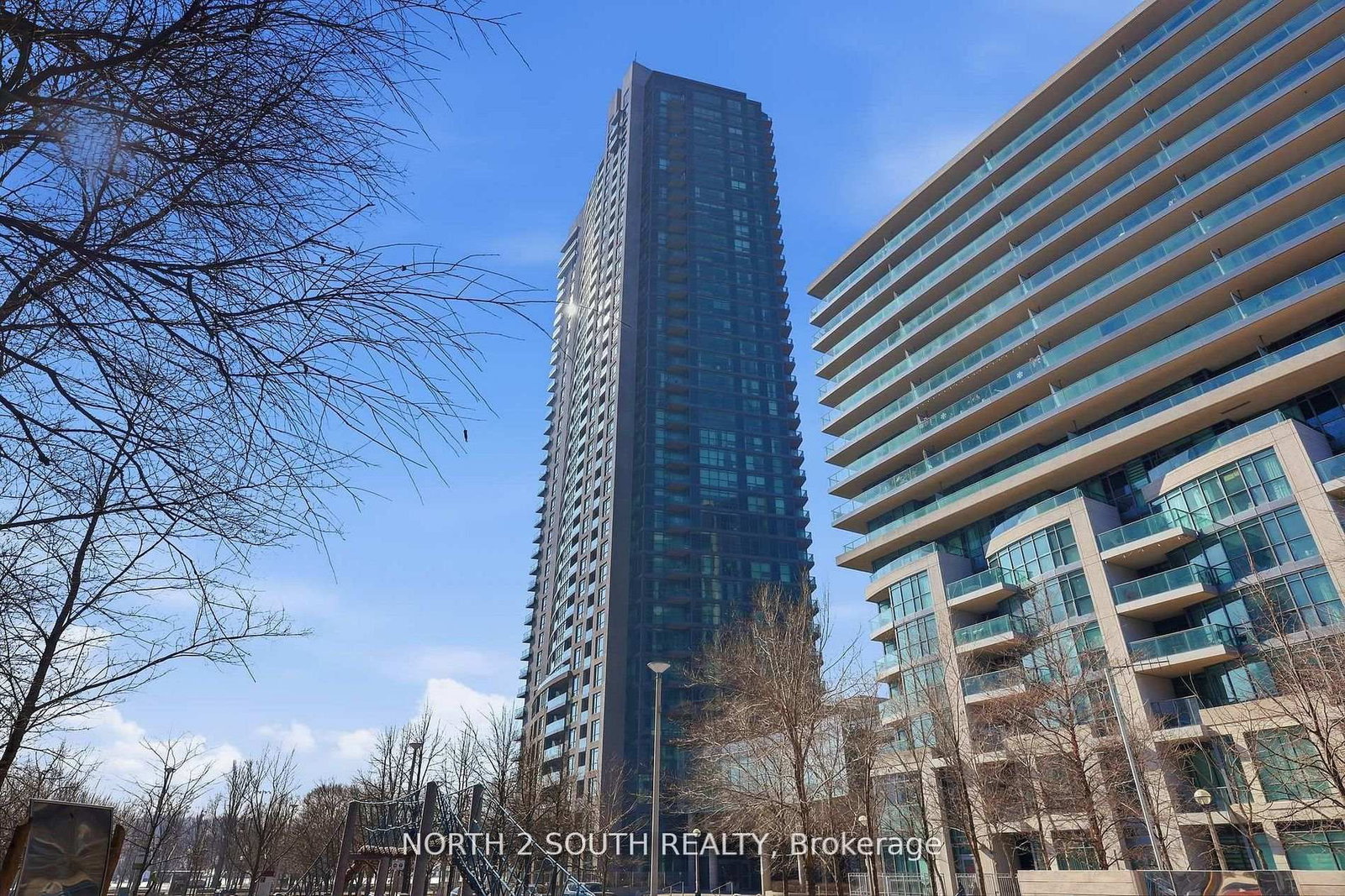 Condo for sale at 712-215 Fort York Boulevard, Toronto, Ontario, M5V 4A2 - Waterfront Communities C1 - MLS: C12966982